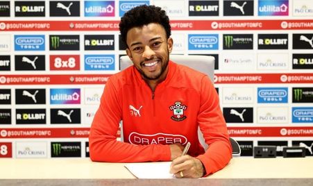 更彰显了他 更彰显了他